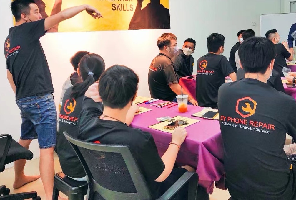 CYTS Academy 手机维修教学实拍